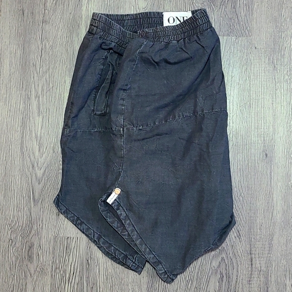 One Teaspoon Pants - One Teaspoon Calypsos Black Shorts